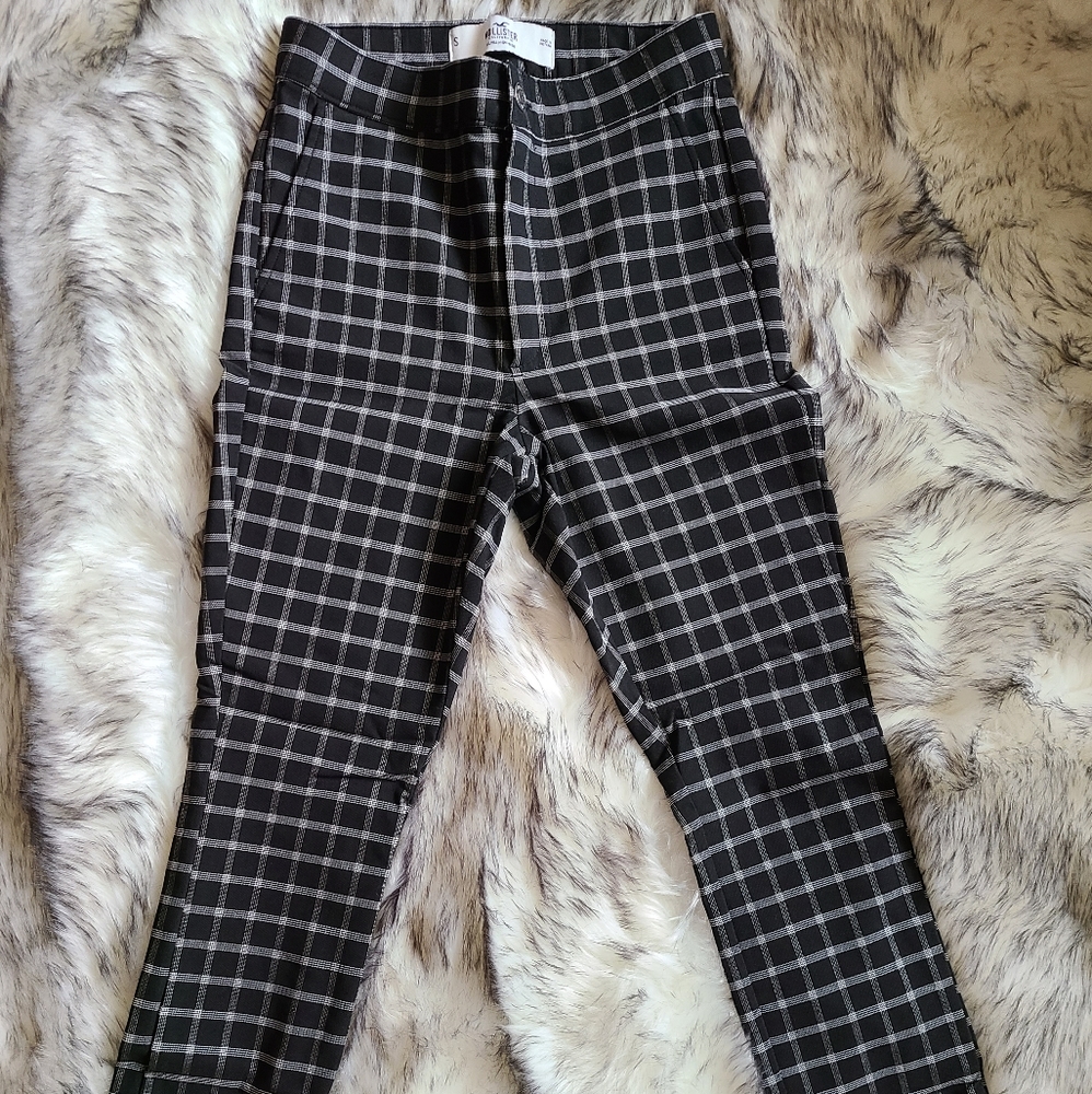 Hollister Ultra High-Rise pants